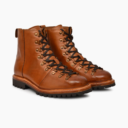 NINE EYELETS ANKLE BOOTS